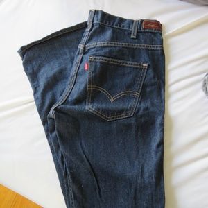 Levi's